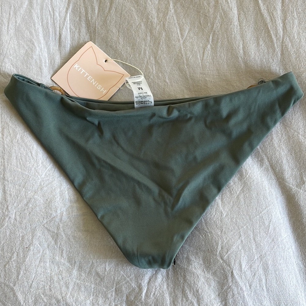Kittenish bikini - Picture 3 of 4